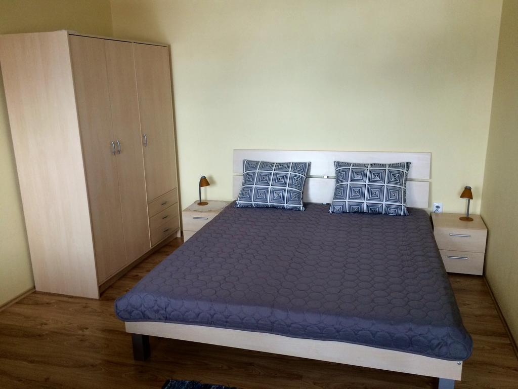 Beska Apartment เบเชนยอวา ภายนอก รูปภาพ