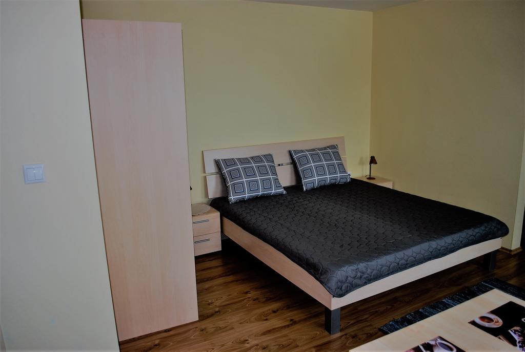 Beska Apartment เบเชนยอวา ภายนอก รูปภาพ