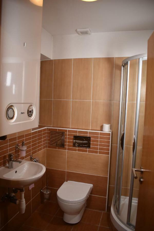 Beska Apartment เบเชนยอวา ภายนอก รูปภาพ